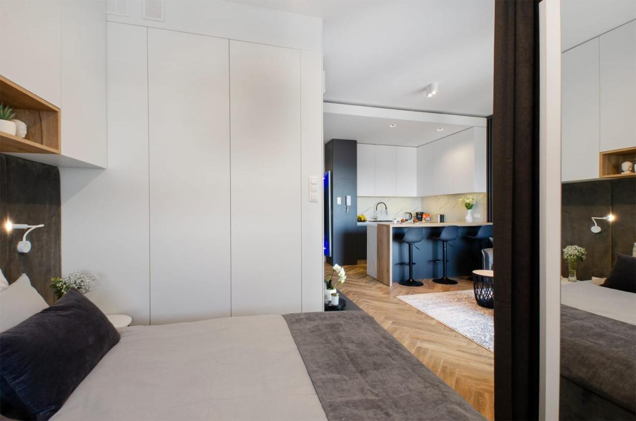 Apartament Penthouse Neopolis Centrum Parking Dostęp Na Kod Widok Na Zachód Słońca *